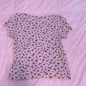 no stains, looks new